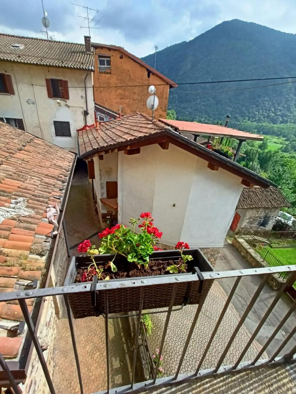 Foresteria Lombarda B & B Ca' Pelitti Ganna Екстер'єр фото