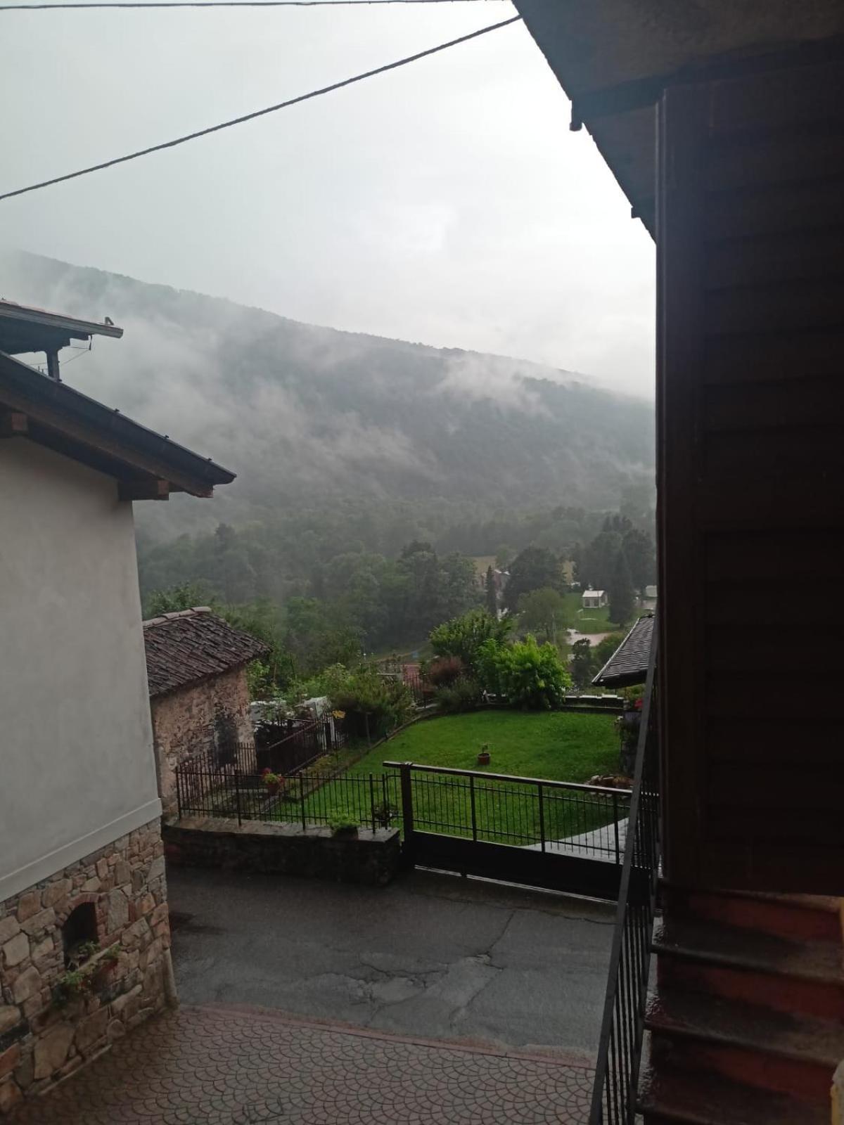 Foresteria Lombarda B & B Ca' Pelitti Ganna Екстер'єр фото