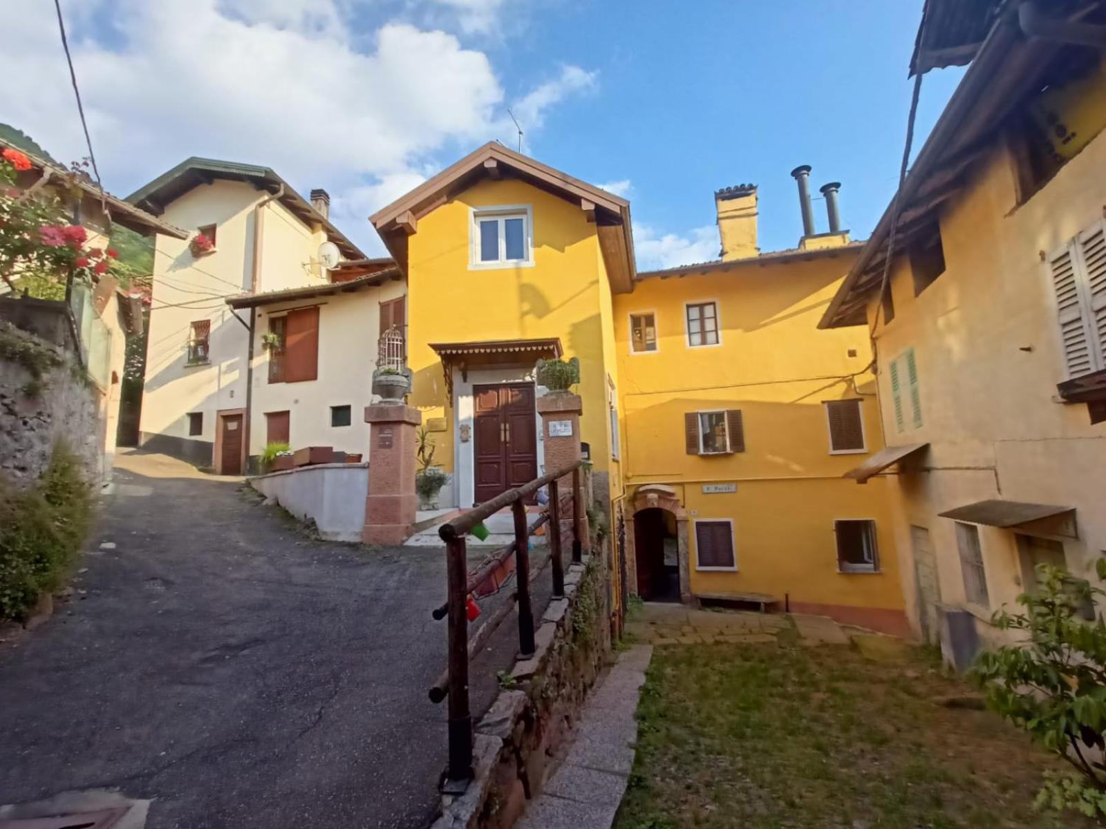 Foresteria Lombarda B & B Ca' Pelitti Ganna Екстер'єр фото