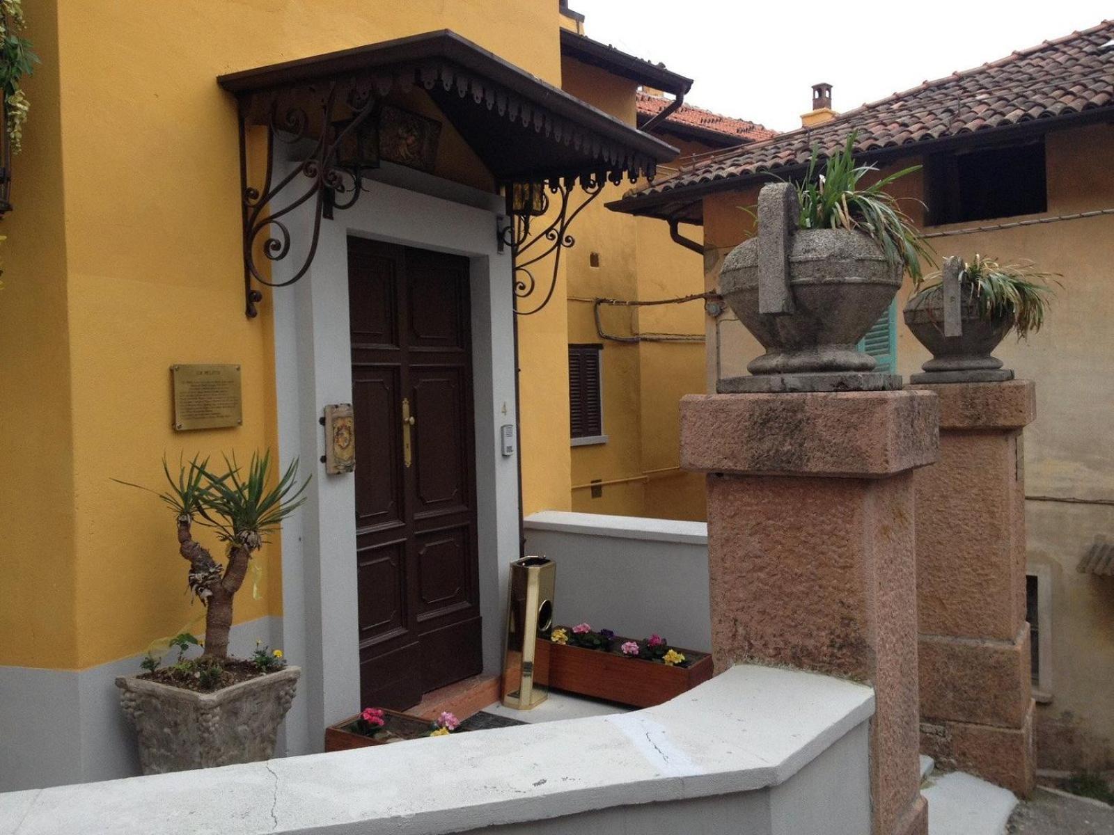 Foresteria Lombarda B & B Ca' Pelitti Ganna Екстер'єр фото